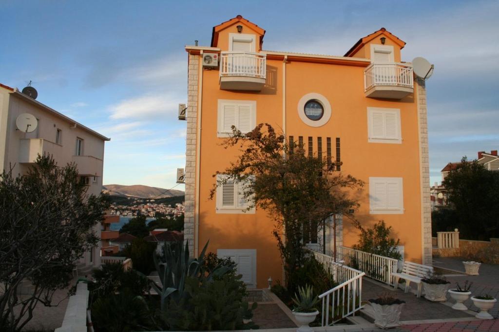 Villa Adriatic Trogir Exterior photo
